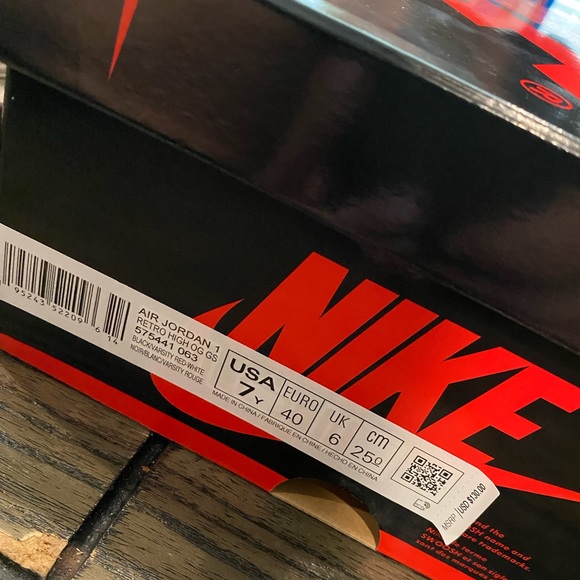 Jordan 1 Patent Bred - Picture 2 of 2